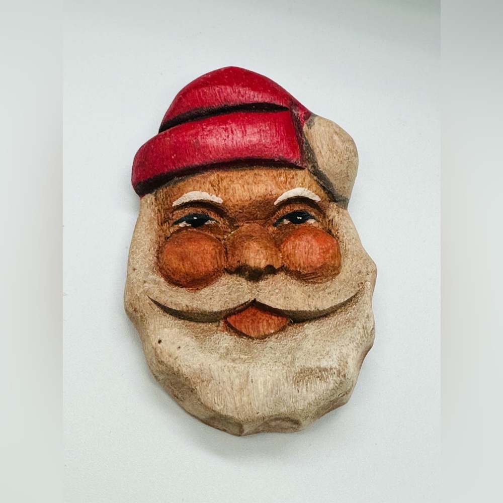 Large Wood Santa Head Brooch Pin Carved Painted Christmas Primitive Rustic